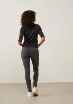 Shirts><noscript><img width=