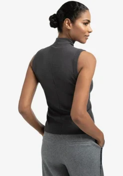 Shirts><noscript><img width=