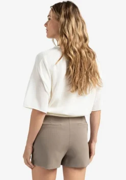 Truien><noscript><img width=