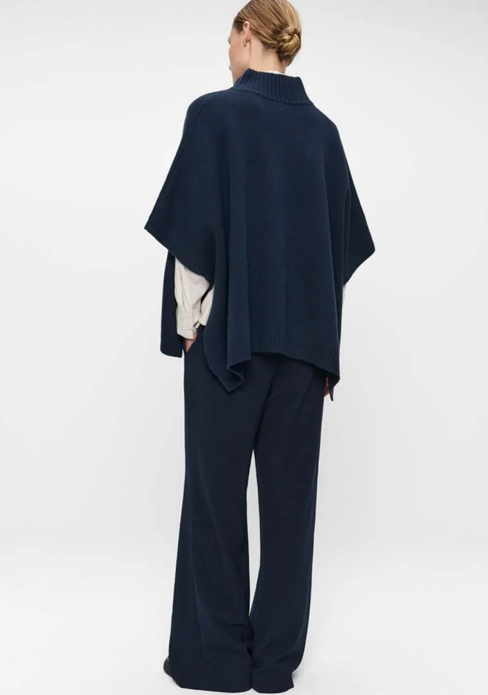 Truien>ZENGGI PONCHO Blauw