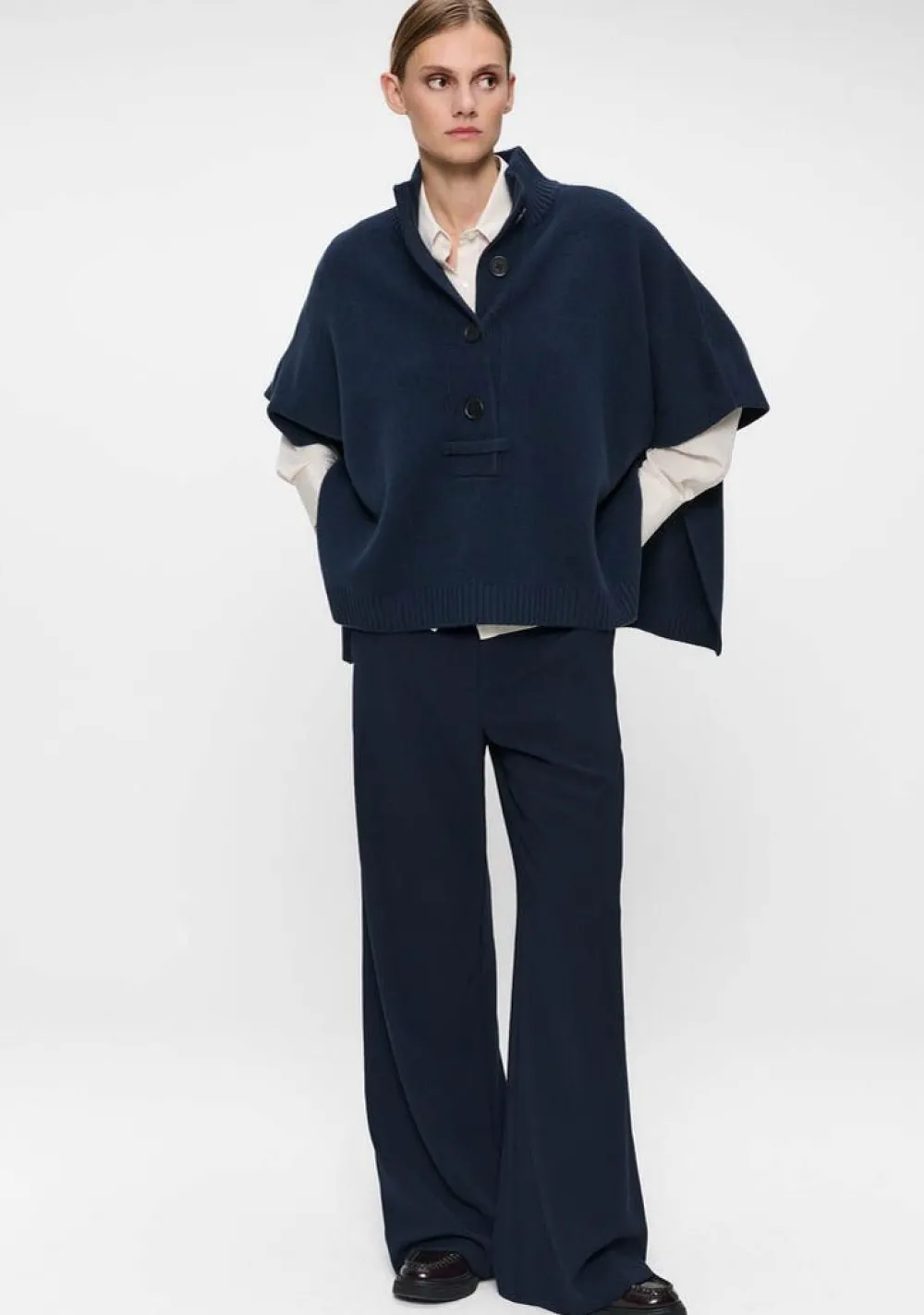 Truien>ZENGGI PONCHO Blauw