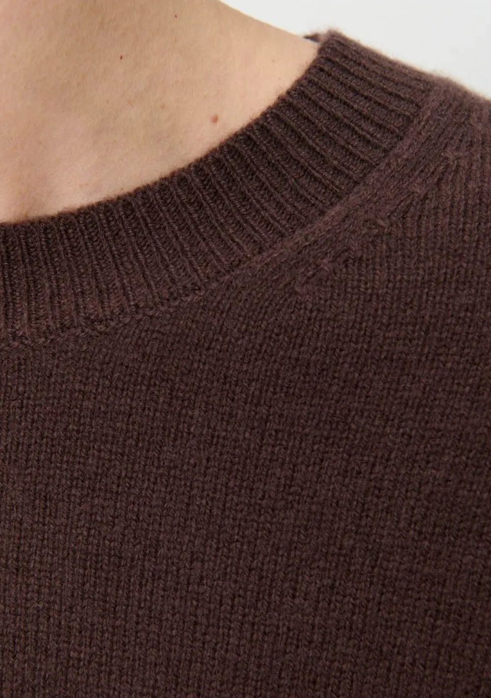 Truien>ZENGGI TRUI KORTE MOUW Bruin